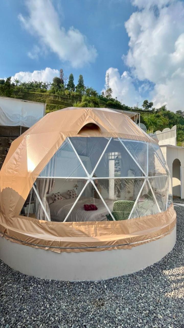 Kawoeng Glamping Tenda mewah *